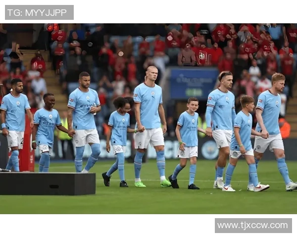 足总杯惊心动魄之战曼城逆转热刺的战术解析与精彩瞬间回顾