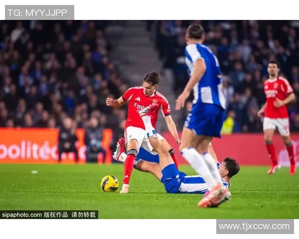 友谊赛波尔图与尤文图斯激战成平局红牌事件引发全场热议