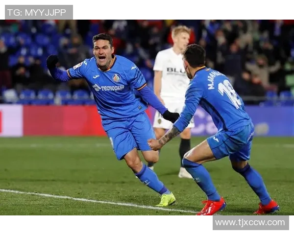 莱比锡友谊赛大胜巴萨红牌事件引发全场热议与激情