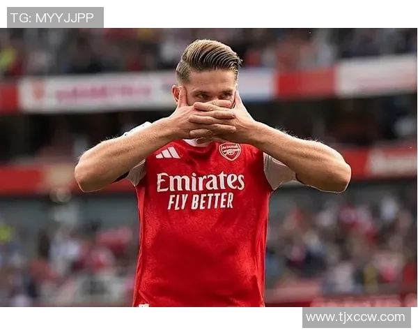 足总杯激战利物浦与阿森纳平局红牌争议引发全场热议